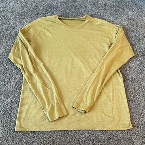 Men's Lulu lemon long sleeve shirt